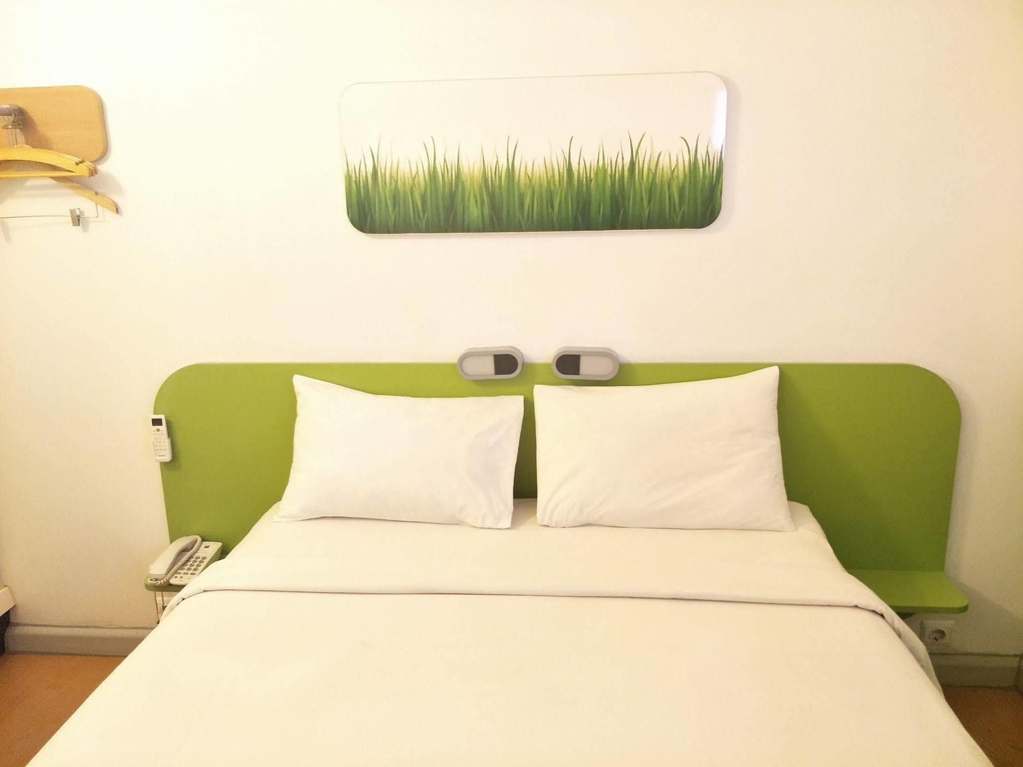 Cordia Hotel Surabaya Airport - Hotel Dalam Bandara - Formerly Ibis Budget Surabaya Airport Sidoarjo Exterior foto